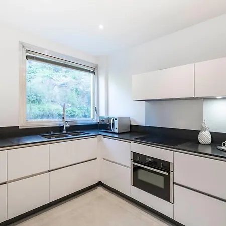 Ferienhaus Very 2 Bedroom In The Center Of Completely Renovated