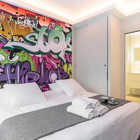 Very 2 Bedroom In The Center Of Completely Renovated Ferienhaus Cannes